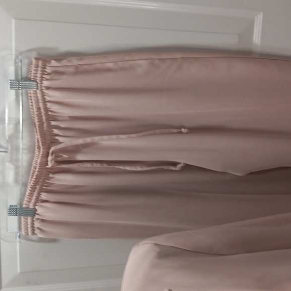 Sag Harbor Two Piece Suit W/ White Shell, Sz Med - Picture 3 of 9